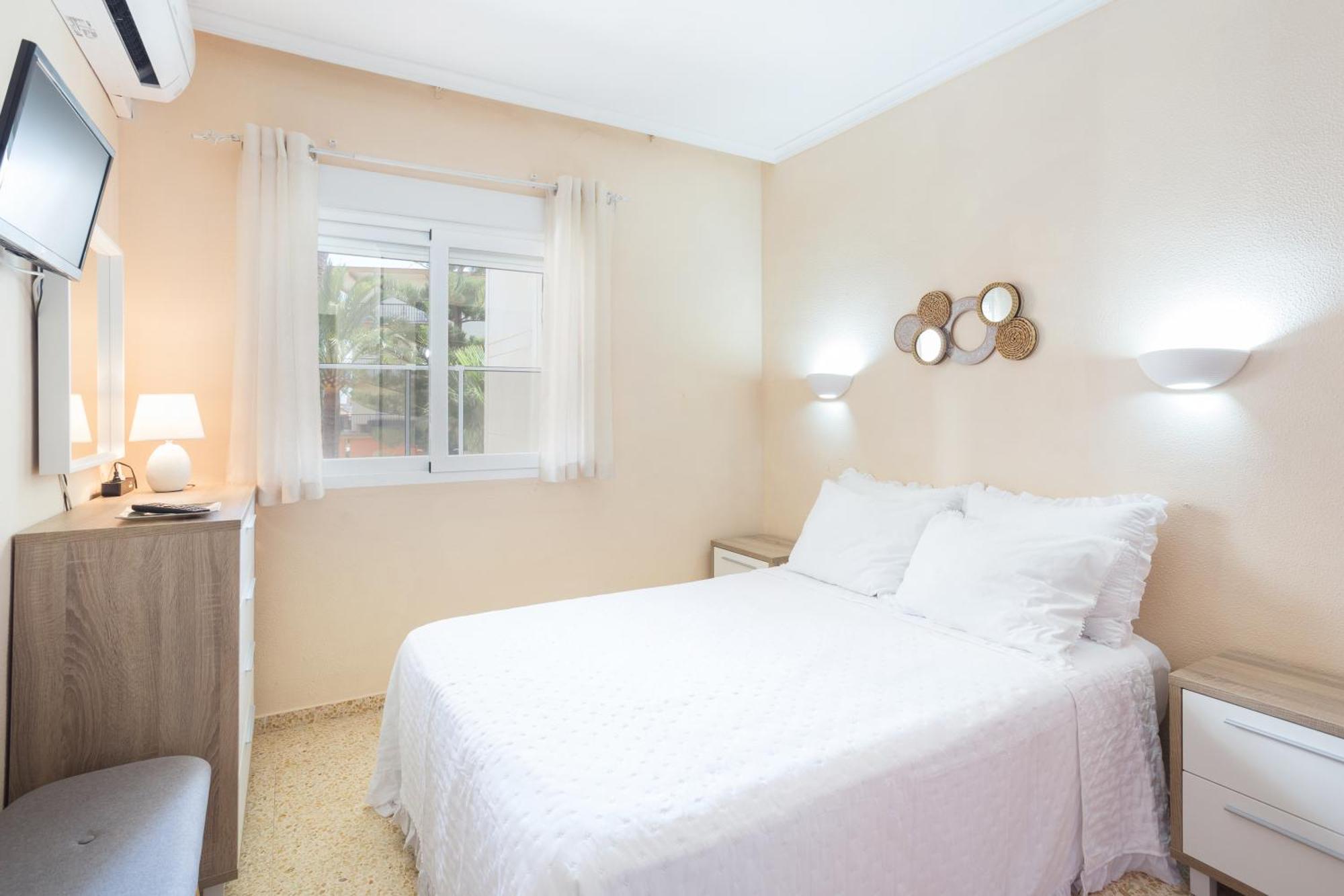 El De Adela Appartement *